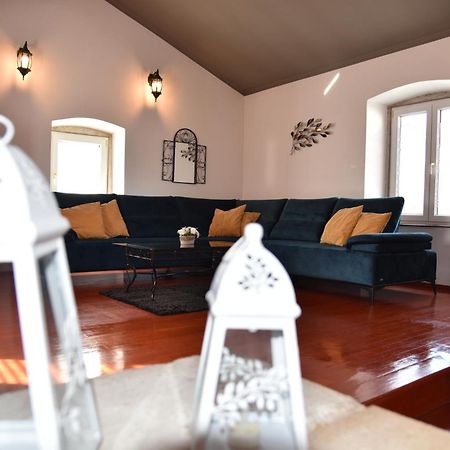 Villa House Justina Zara Esterno foto